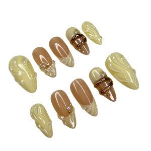 Alternative view of Royal Cream